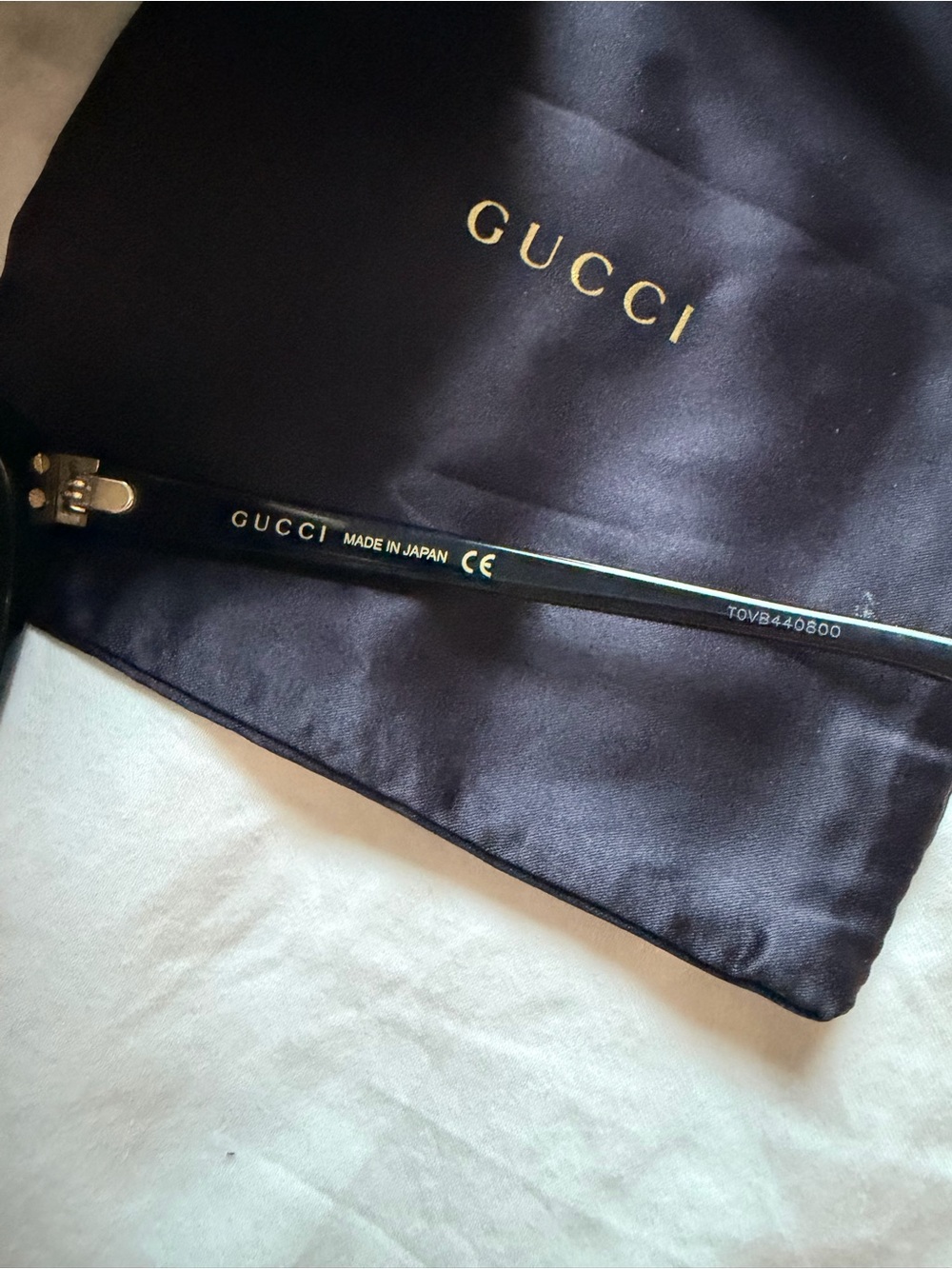 Gucci Black Men's Aviator Sunglasses with Gold Accents - Picture 4 of 6